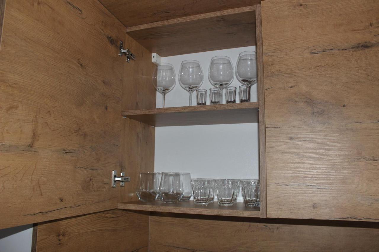 Apartament Chopina Łomianki エクステリア 写真