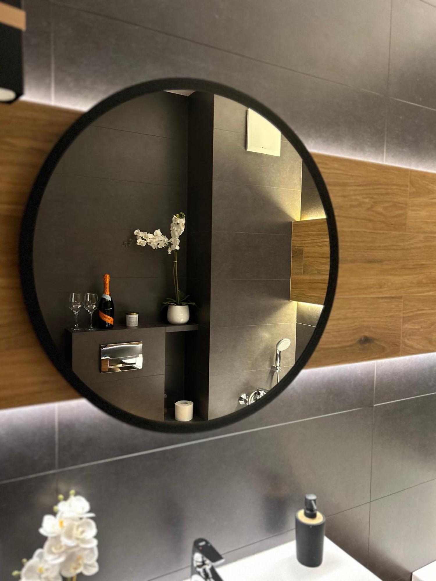 Apartament Chopina Łomianki エクステリア 写真